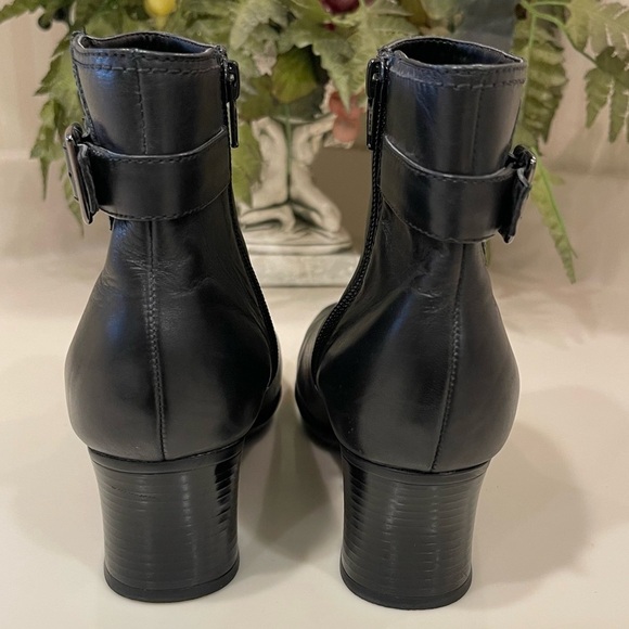 Clarks Black Leather Side Zip Ankle Boots With Buckle Detail - Picture 10 of 16